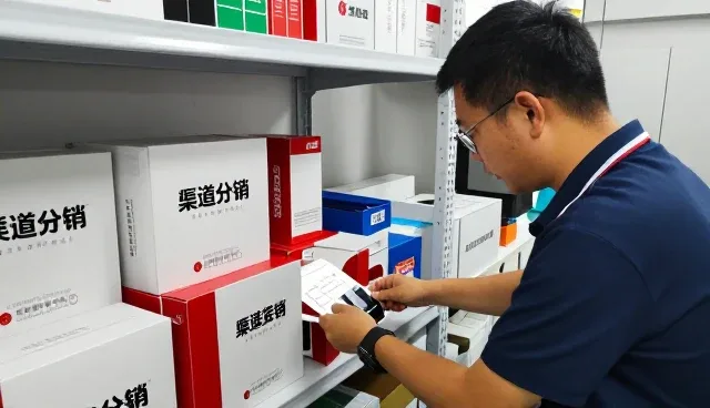 如何选择适合礼品采购的办公用品供应？
